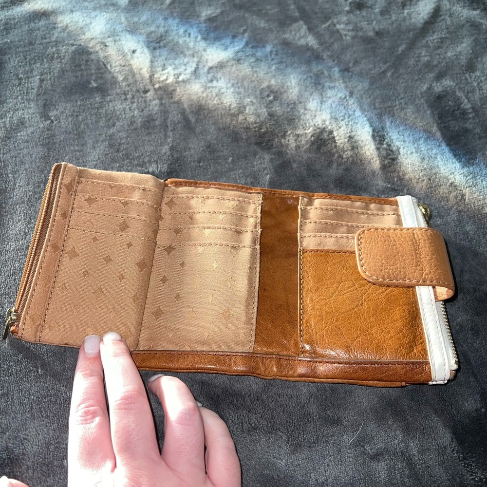 Fossil Emory Colorblock Wallet - Picture 4 of 6